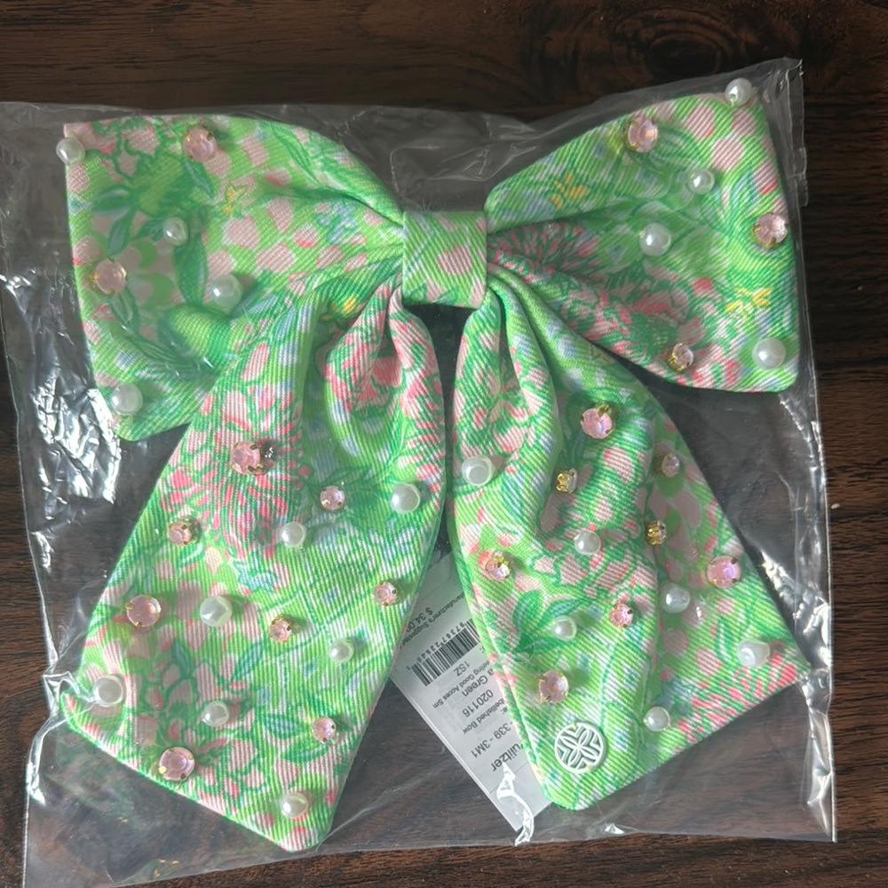 Floral Green Bow with Pearls